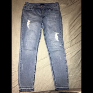 Cropped jean capri pants